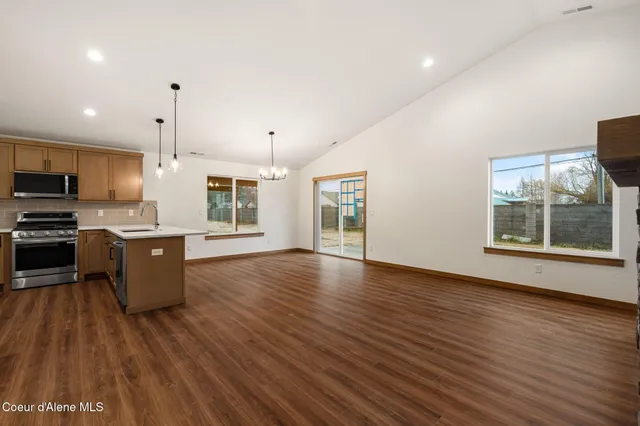 $581,800 | 2228 Maverick Court, Sandpoint, ID 83864