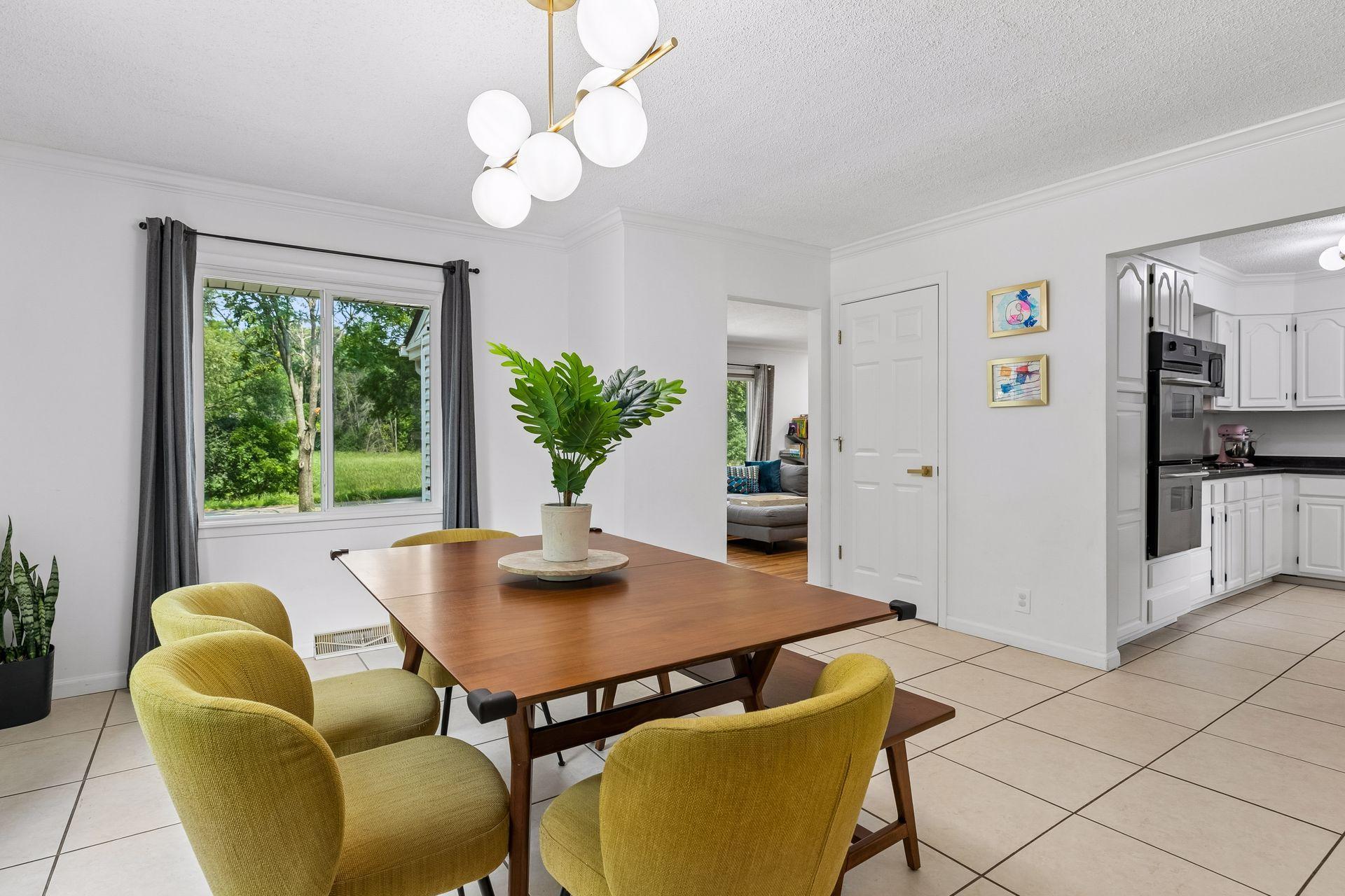 17901 Covington Road Minnetonka, MN 55345 - Photo 8 of 44 Gallery Image 8
