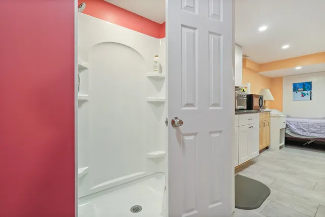 $748,900 | 9 Village Drive, Atkinson, NH 03811