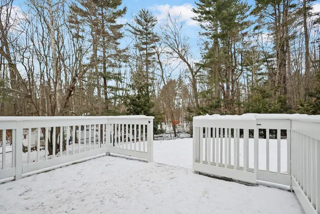 $748,900 | 9 Village Drive, Atkinson, NH 03811