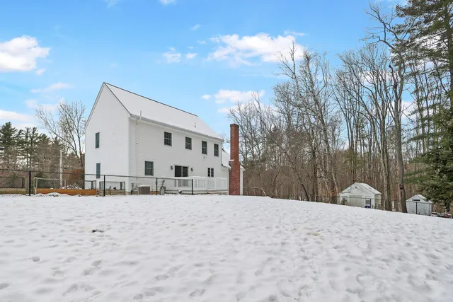 $748,900 | 9 Village Drive, Atkinson, NH 03811