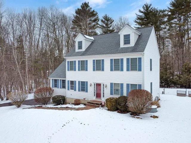 $748,900 | 9 Village Drive, Atkinson, NH 03811