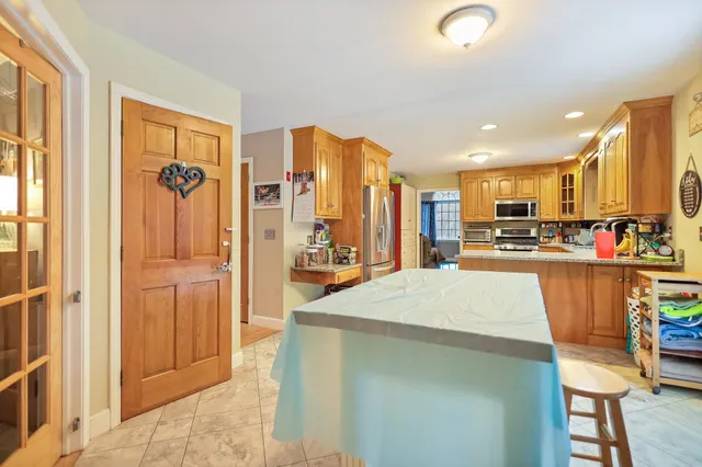 $748,900 | 9 Village Drive, Atkinson, NH 03811