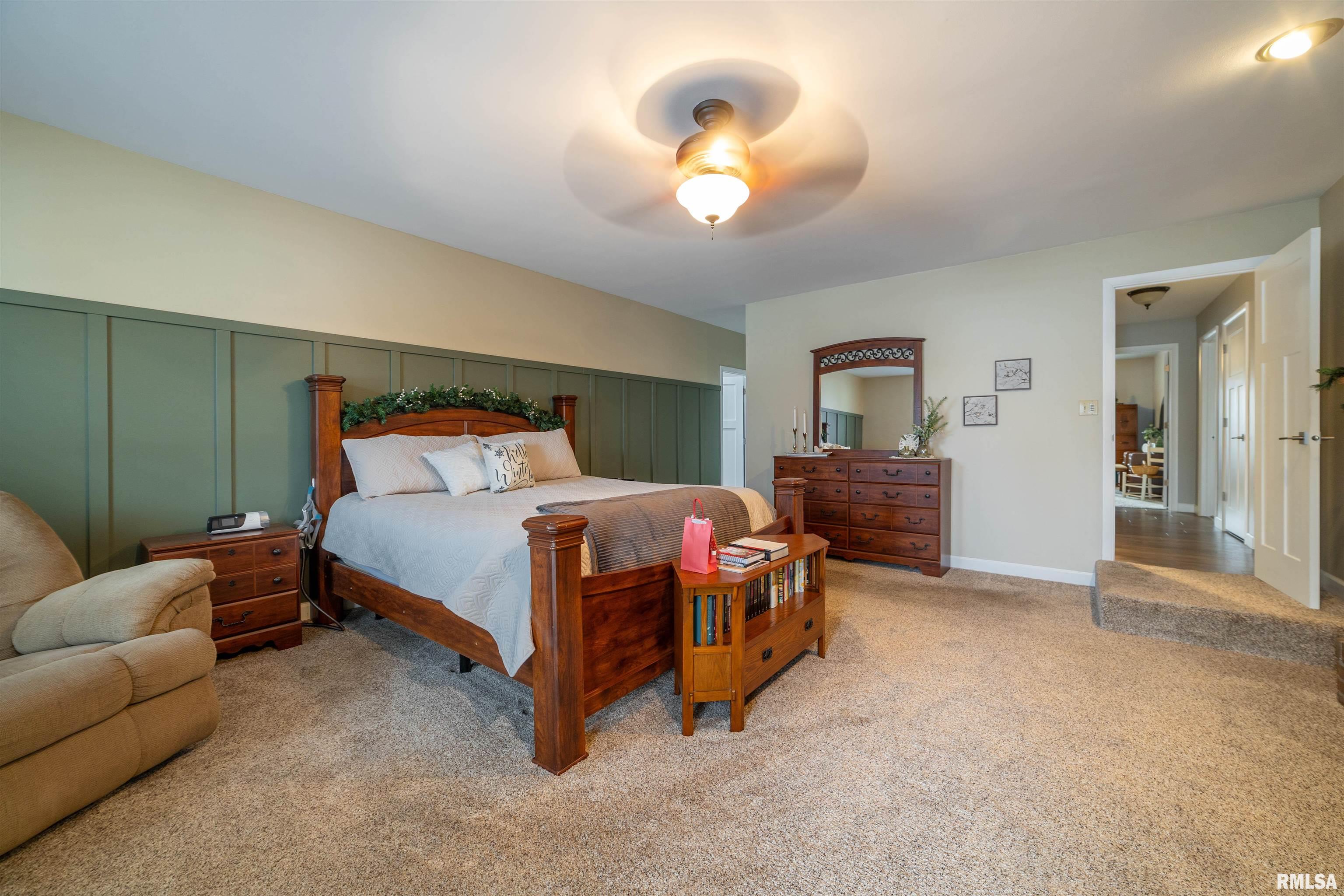 1006 Abbey Ridge Court Quincy, IL 62305 - Photo 16 of 45