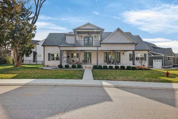 $1,039,990 | 185 WAKEBOARD Way, Winchester, TN 37398