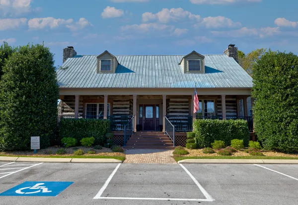 $1,039,990 | 185 WAKEBOARD Way, Winchester, TN 37398
