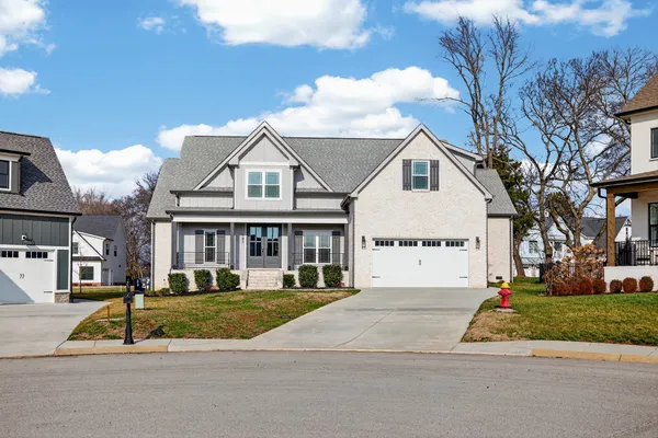 $1,039,990 | 185 WAKEBOARD Way, Winchester, TN 37398