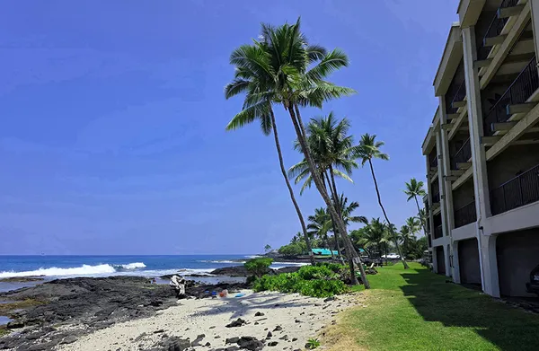 $419,800 | 76-6246 Ali‘i Drive, Unit 227, Kailua-Kona, HI 96740