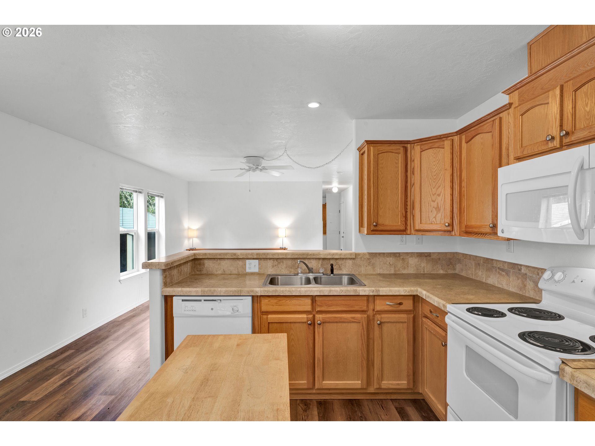 1600 Rhododendron Drive, Unit 200 Florence, OR 97439 - Photo 16 of 32