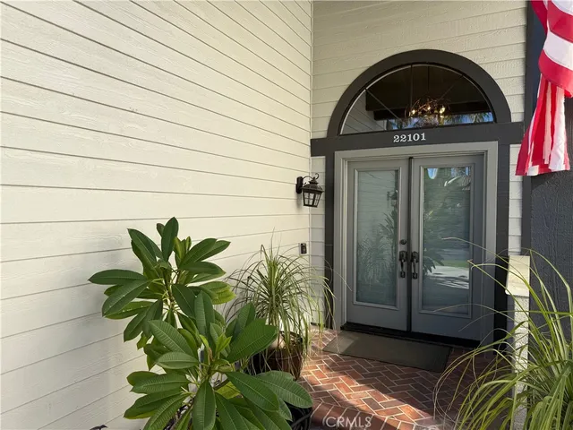 a view of a entryway door of the house