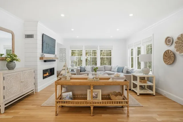 $2,495,000 | 695 Keene Street, Duxbury, MA 02332