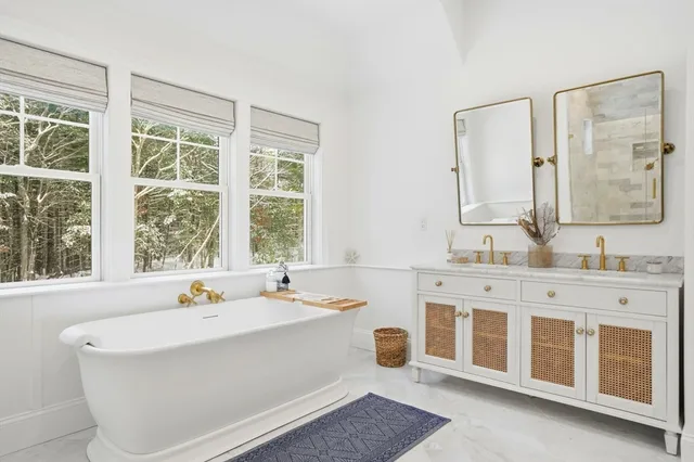 $2,495,000 | 695 Keene Street, Duxbury, MA 02332