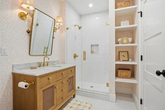 $2,495,000 | 695 Keene Street, Duxbury, MA 02332