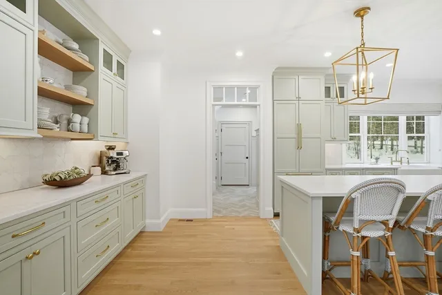 $2,495,000 | 695 Keene Street, Duxbury, MA 02332