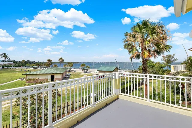 $575,000 | 1500 Mariner Bay Boulevard, Fort Pierce, FL 34949