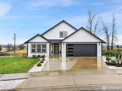 $884,900 | 2120 Lagerway Circle, Lynden, WA 98264