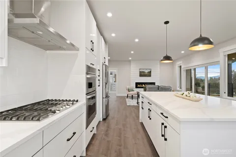 $894,900 | 2120 Lagerway Circle, Lynden, WA 98264