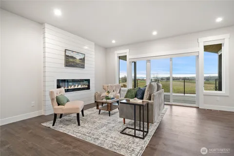 $894,900 | 2120 Lagerway Circle, Lynden, WA 98264