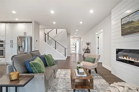 $894,900 | 2120 Lagerway Circle, Lynden, WA 98264