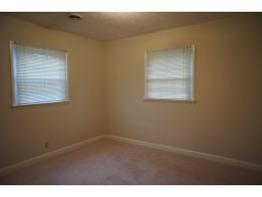 2728 Princeton Road Kingsport, TN 37660 - Photo 9 of 13 Bedroom