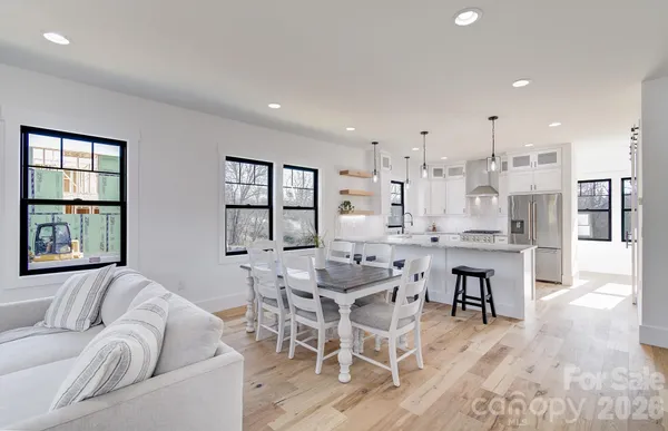 $595,000 | 4 South Martha Kate Drive, Hendersonville, NC 28792