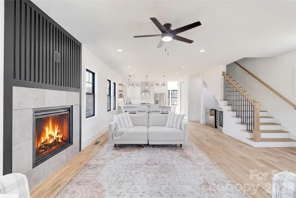 $595,000 | 4 South Martha Kate Drive, Hendersonville, NC 28792