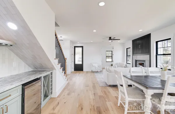 $595,000 | 4 South Martha Kate Drive, Hendersonville, NC 28792