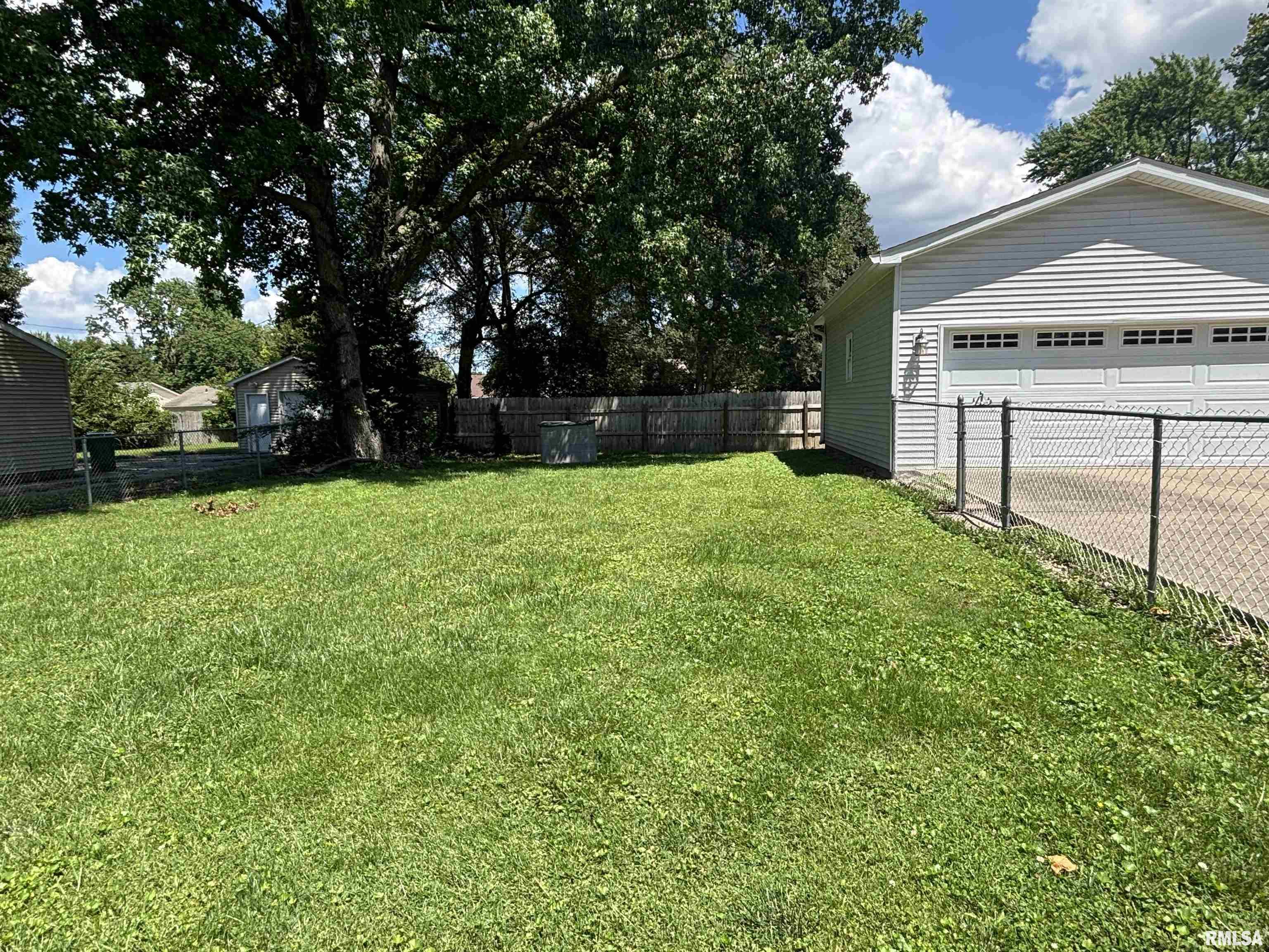 1905 West Calhoun Avenue Springfield, IL 62702 - Photo 21 of 26