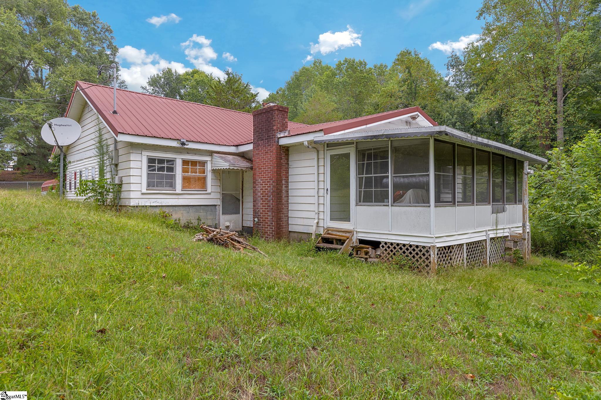 1133 Mile Creek Road Pickens, SC 29671 - Photo 8 of 12 Gallery Image 8