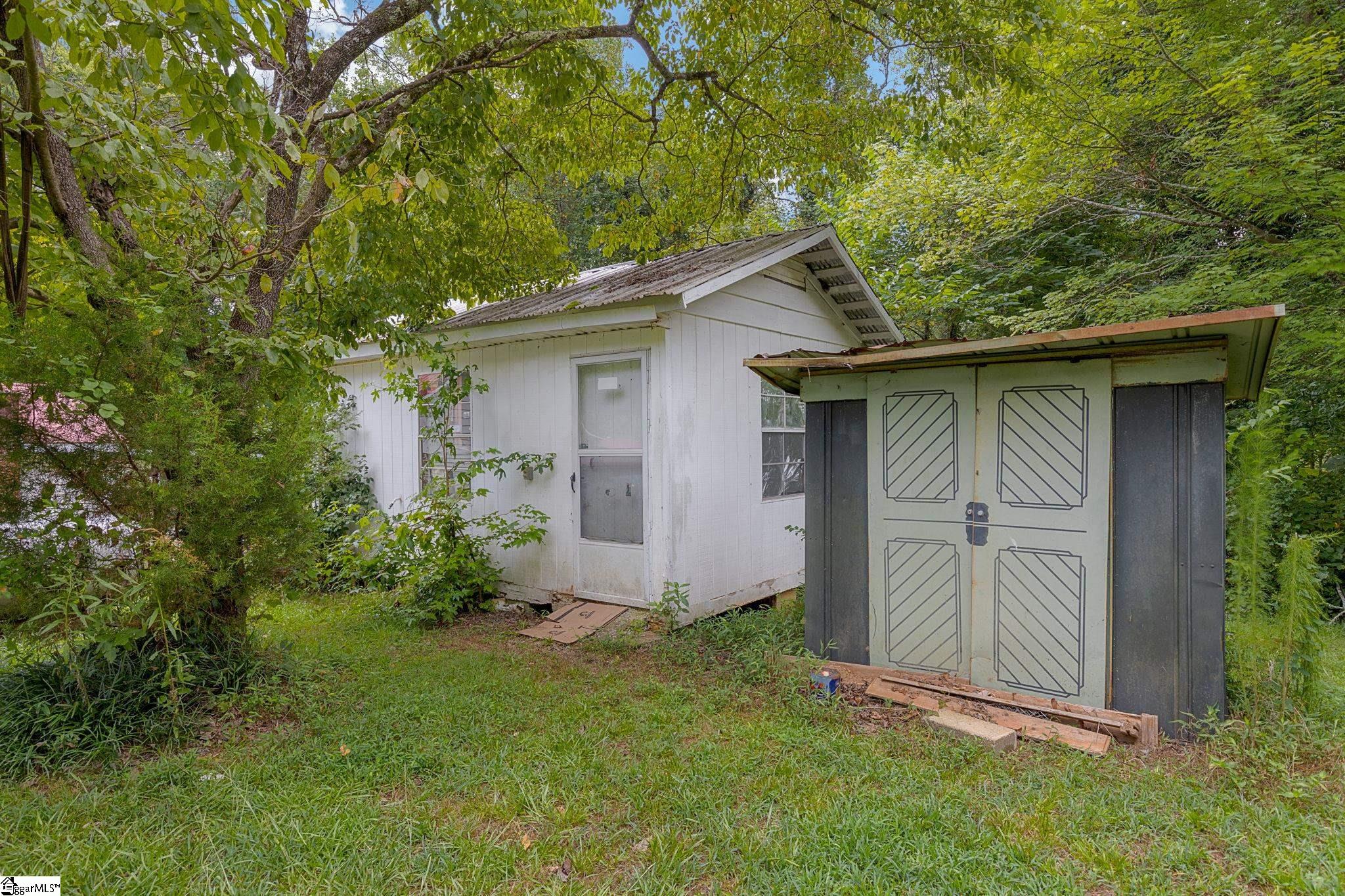1133 Mile Creek Road Pickens, SC 29671 - Photo 10 of 12 Gallery Image 10