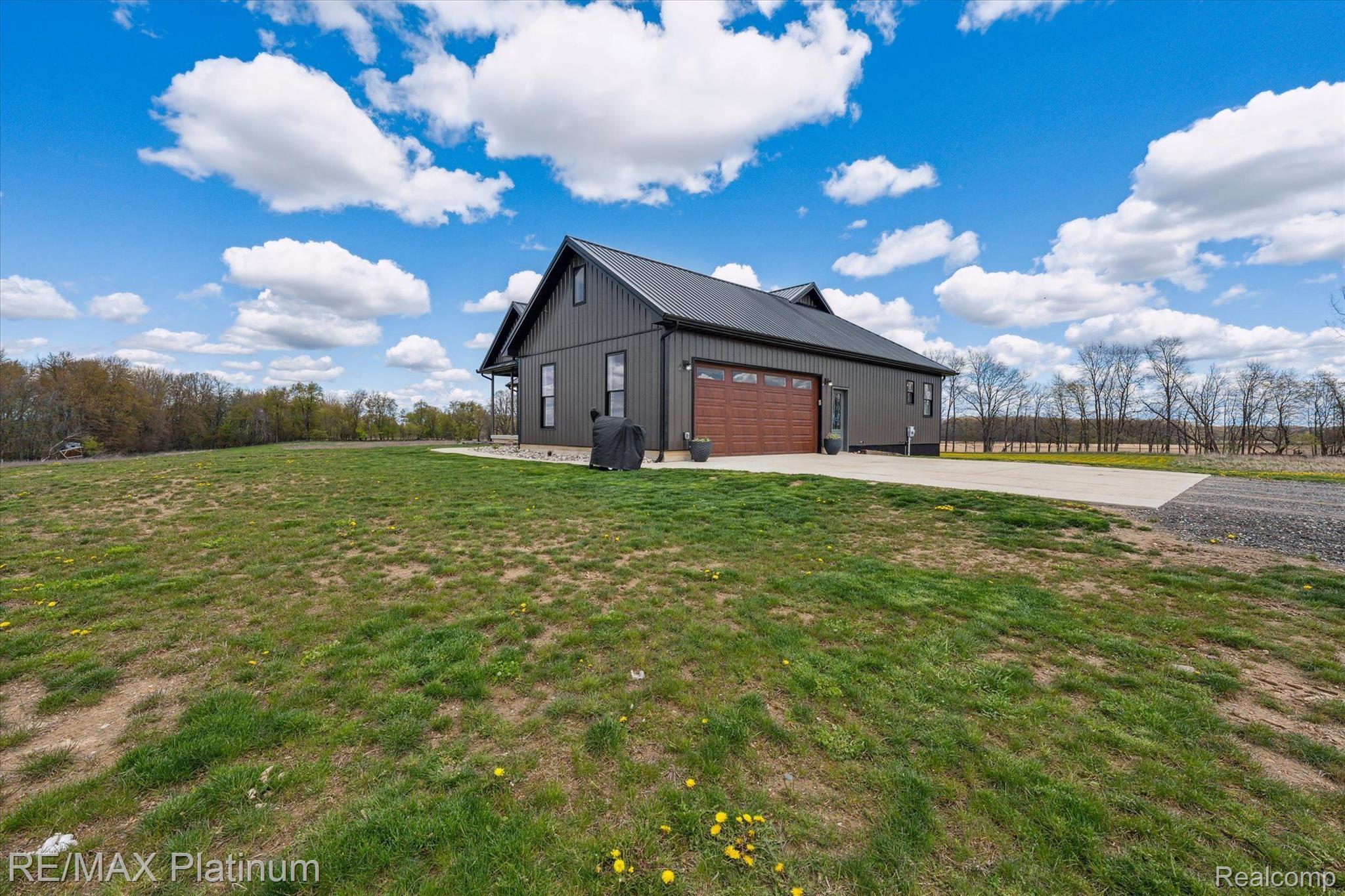 9800 North Marsh Road Fowlerville, MI 48836 - Photo 4 of 44 Gallery Image 4