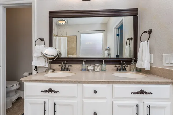 $2,700 | 6142 Bradie Court, League City, TX 77573