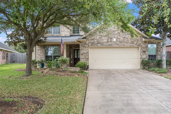 $2,700 | 6142 Bradie Court, League City, TX 77573
