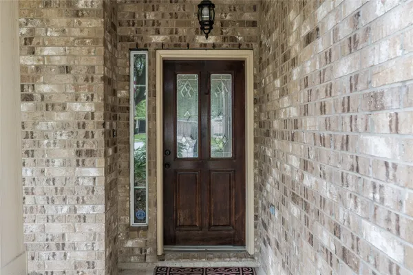 $2,700 | 6142 Bradie Court, League City, TX 77573