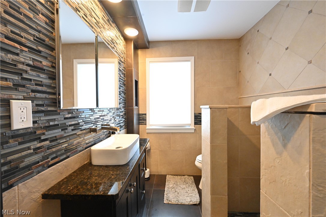 3067 Warren Road Cleveland, OH 44111 - Photo 18 of 35 Gallery Image 18
