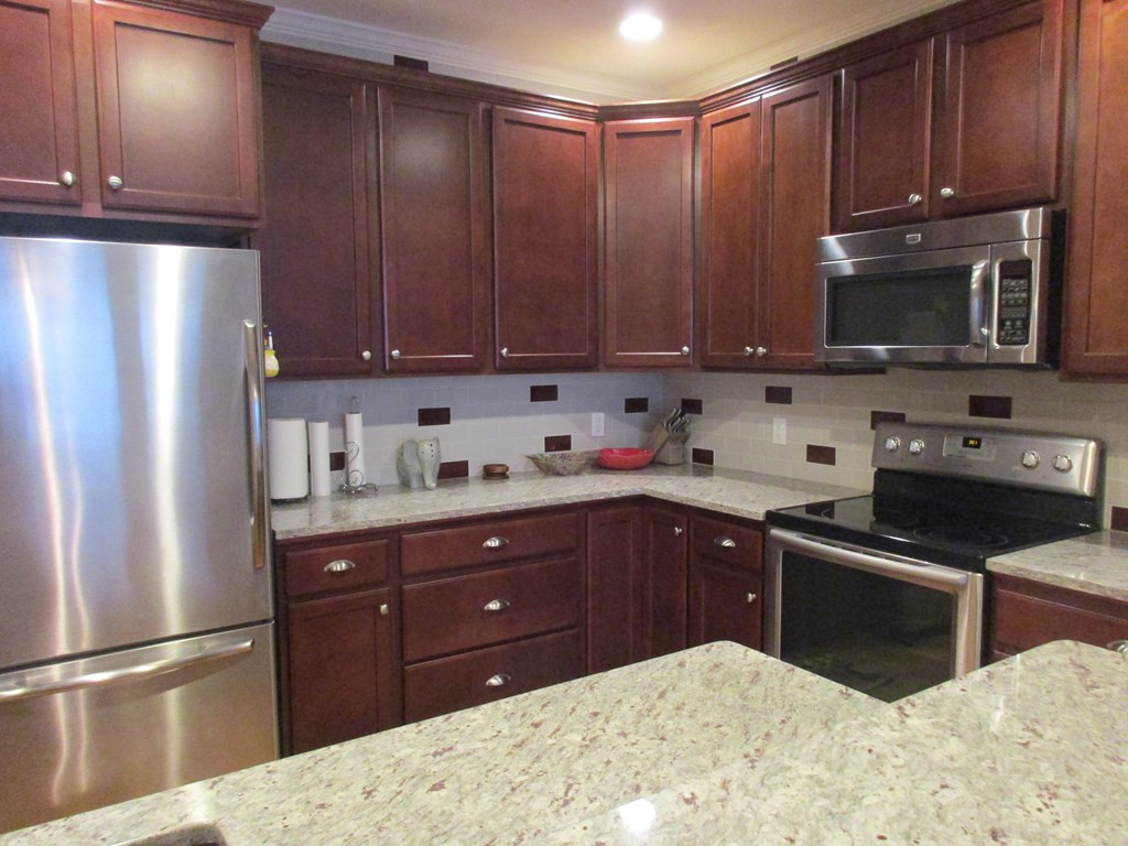 62 Club Road, Unit 204 Plattsburgh, NY 12903 - Photo 9 of 24 Gallery Image 9