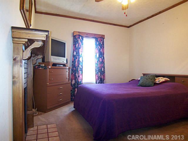 150 West Ross Grove Road Shelby, NC 28150 - Photo 10 of 16 Gallery Image 10
