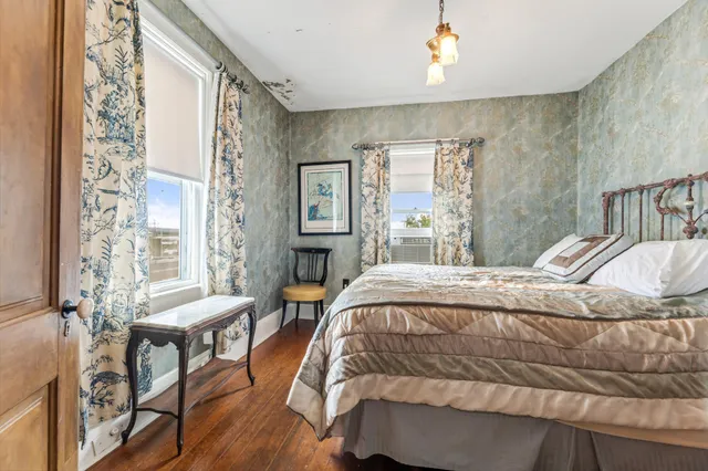 $389,900 | 305 North Main Street, Alma, WI 54610