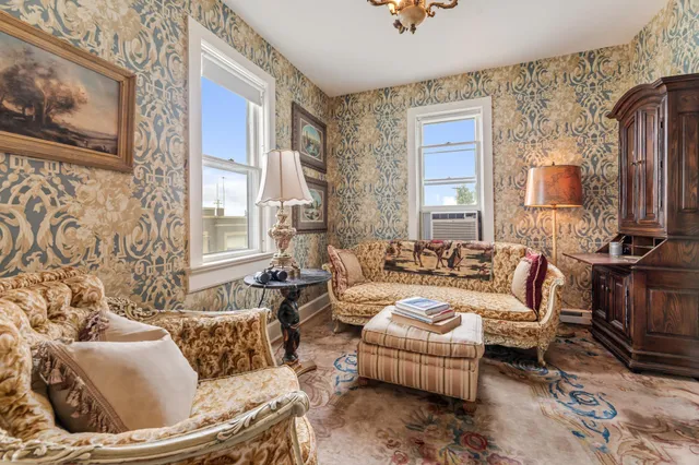 $389,900 | 305 North Main Street, Alma, WI 54610