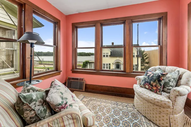 $389,900 | 305 North Main Street, Alma, WI 54610