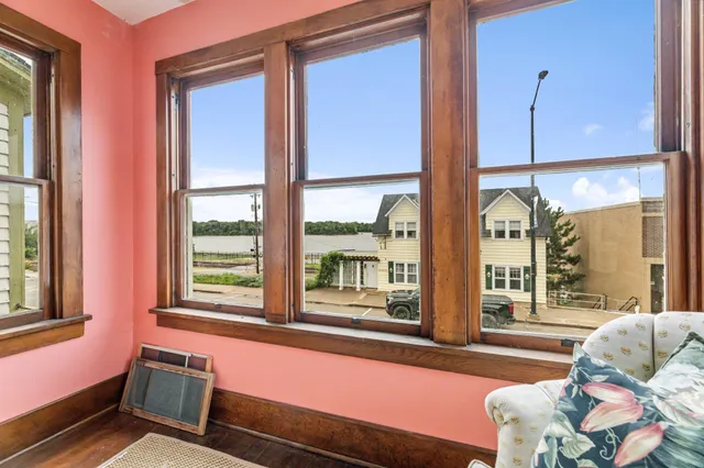 $389,900 | 305 North Main Street, Alma, WI 54610