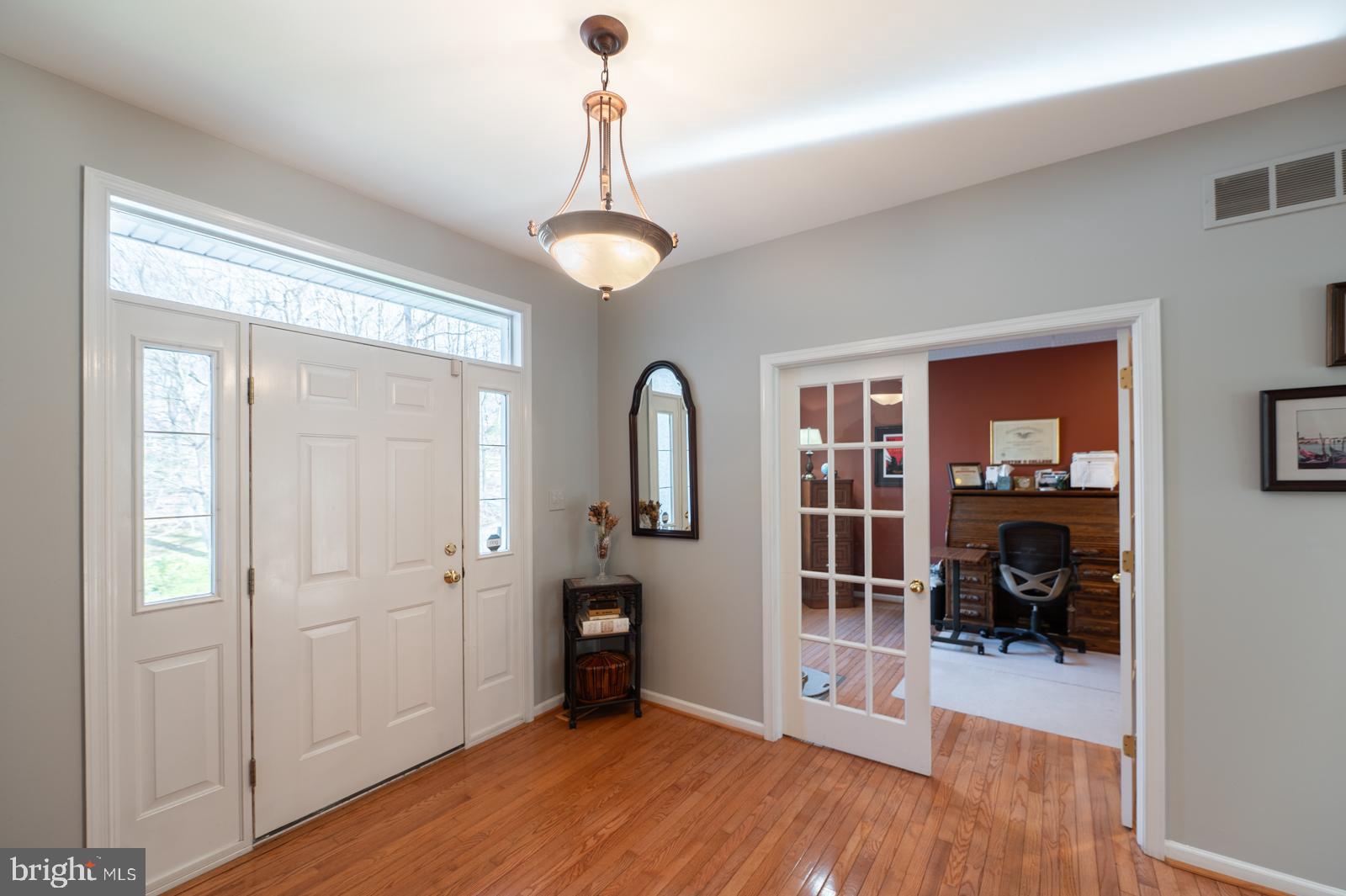 608 Upper Weadley Road Wayne, PA 19087 - Photo 8 of 53 Hallway looking into office