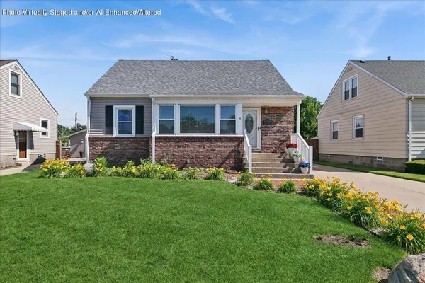 $340,000 | 3911 Jewett Avenue, Highland, IN 46322
