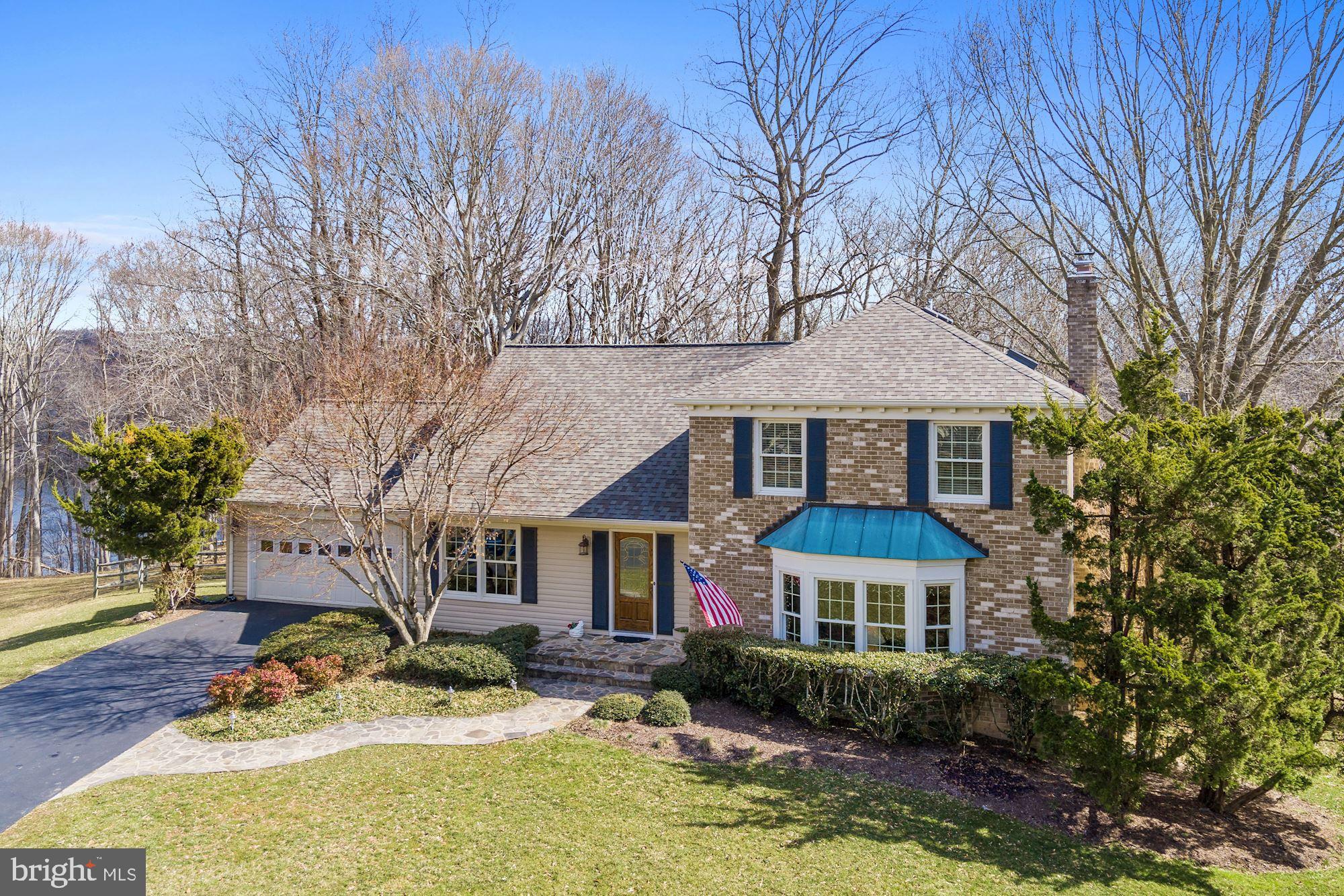 11805 Antietam Road Woodbridge, VA 22192 - Photo 2 of 54
