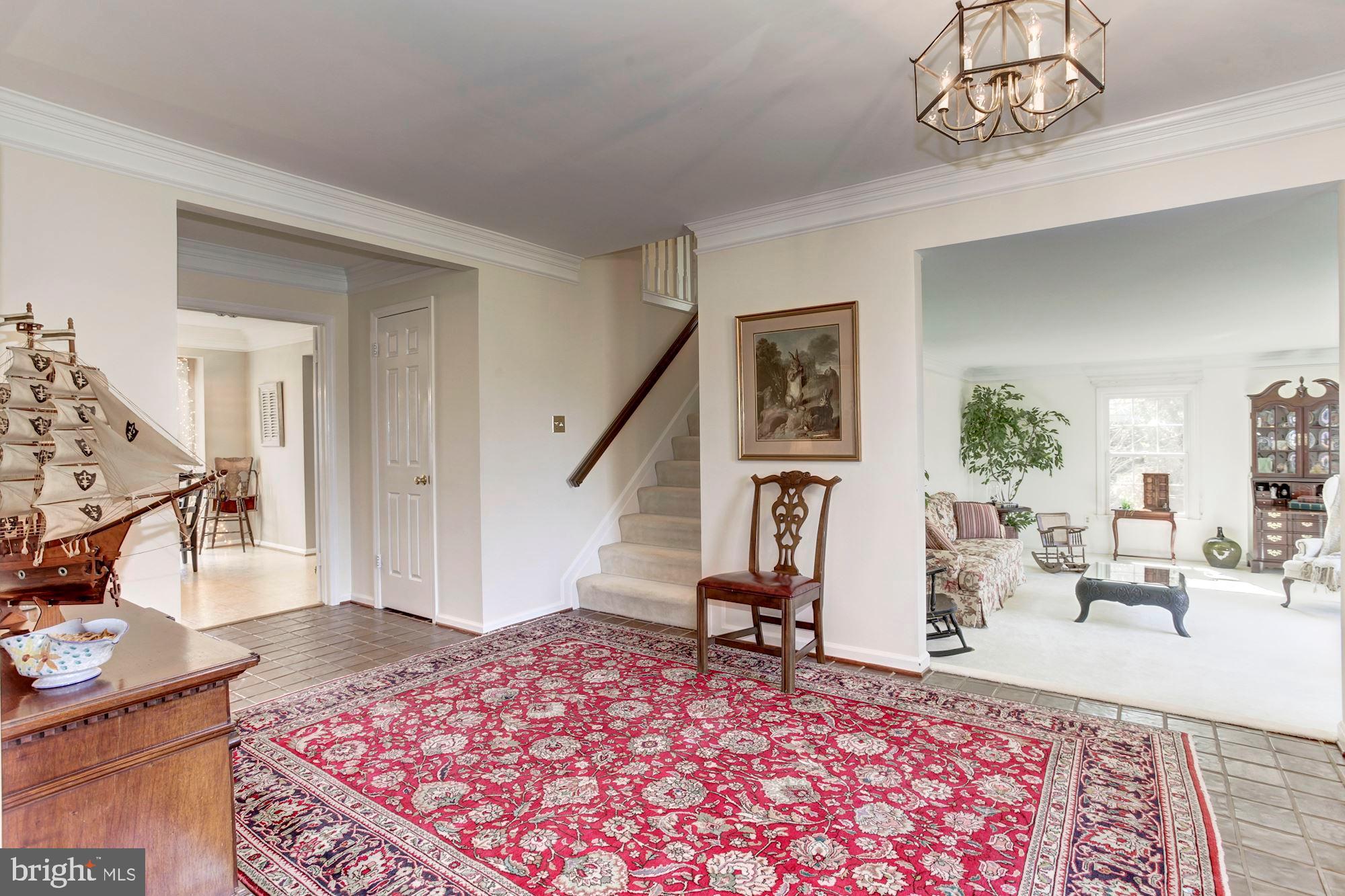 11805 Antietam Road Woodbridge, VA 22192 - Photo 12 of 54 Grand Foyer