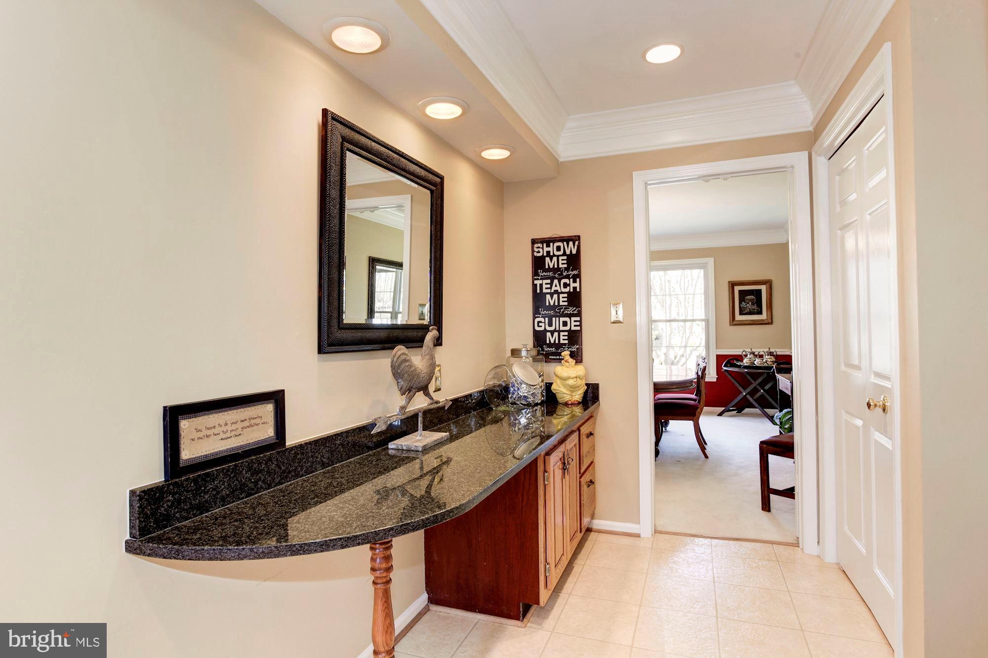 11805 Antietam Road Woodbridge, VA 22192 - Photo 23 of 54 Kitchen