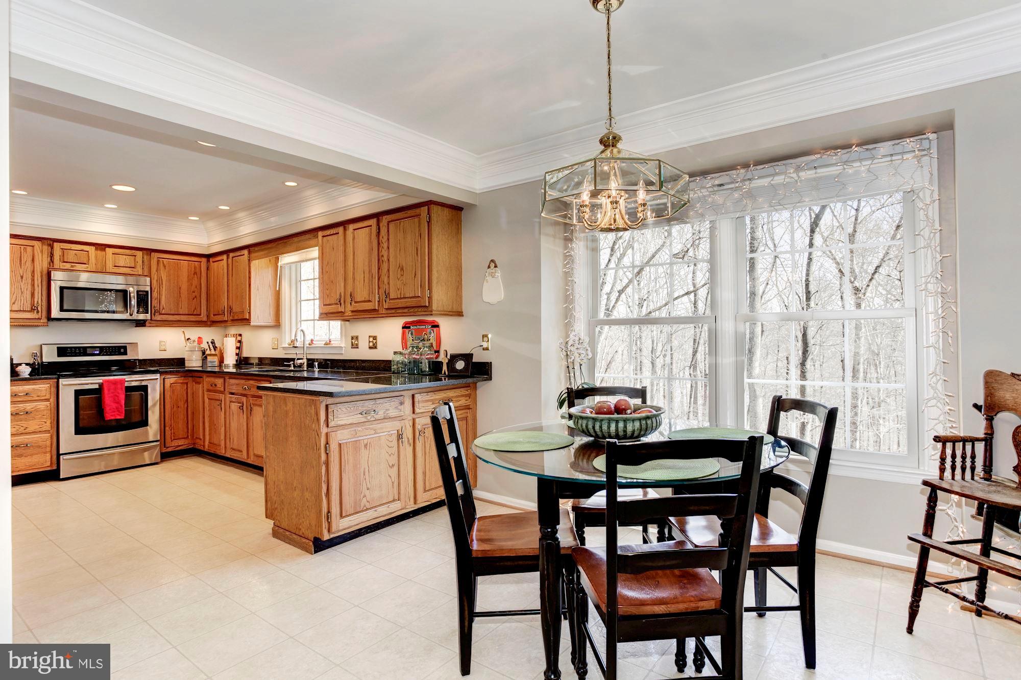 11805 Antietam Road Woodbridge, VA 22192 - Photo 24 of 54 Breakfast Area