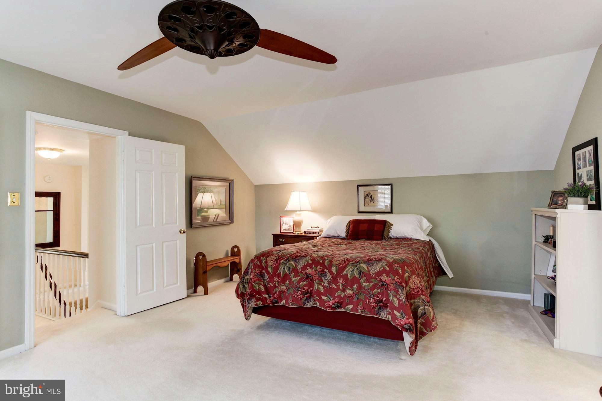 11805 Antietam Road Woodbridge, VA 22192 - Photo 30 of 54 Master suite
