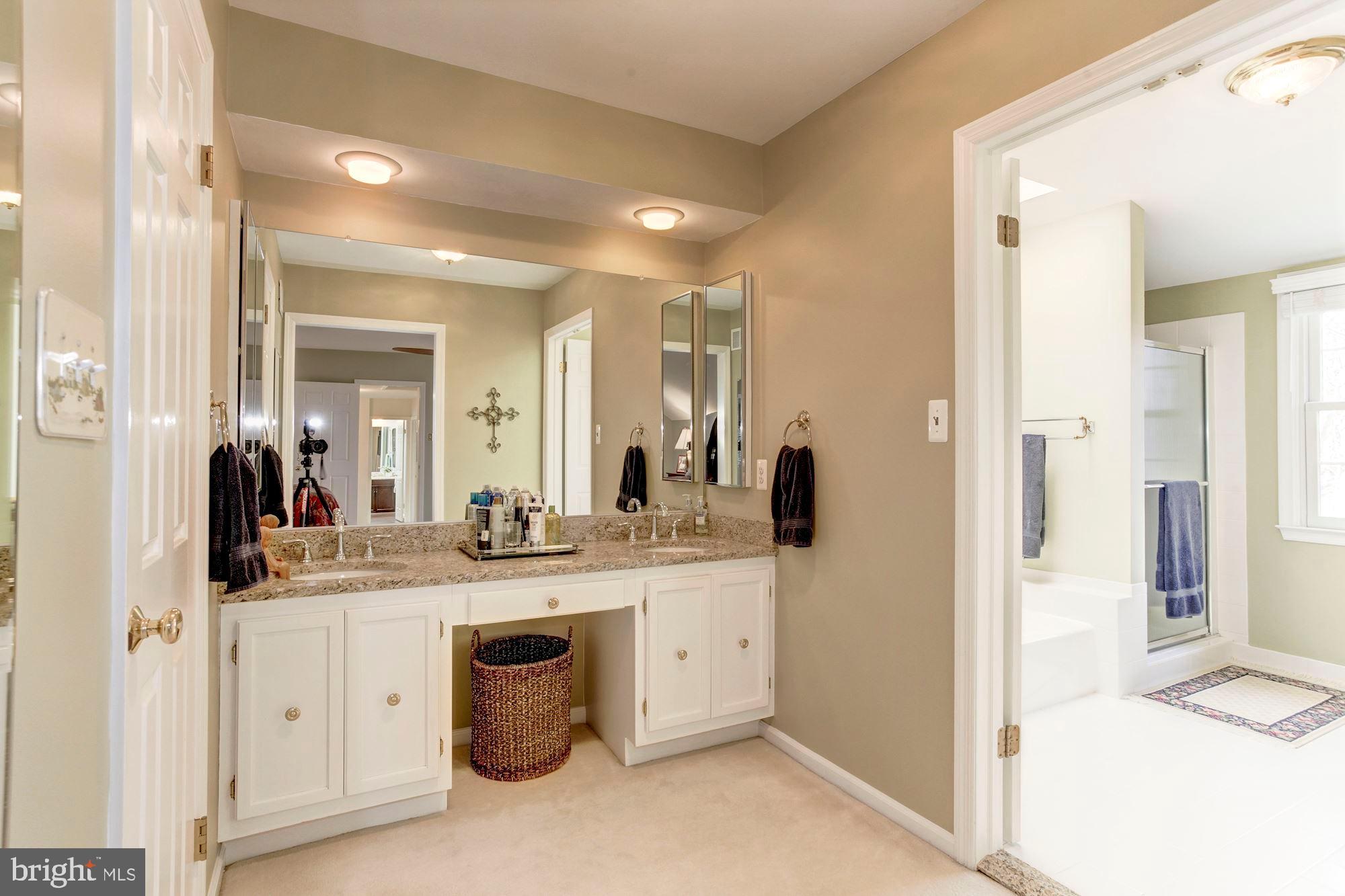 11805 Antietam Road Woodbridge, VA 22192 - Photo 34 of 54 Master suite dressing area