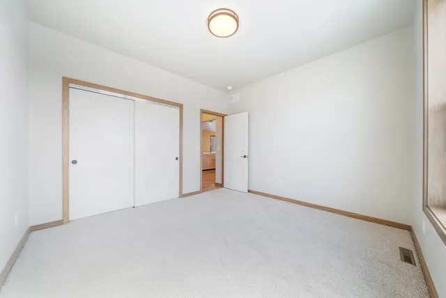 $650,000 | 2564 North Stellita Circle, De Pere, WI 54115